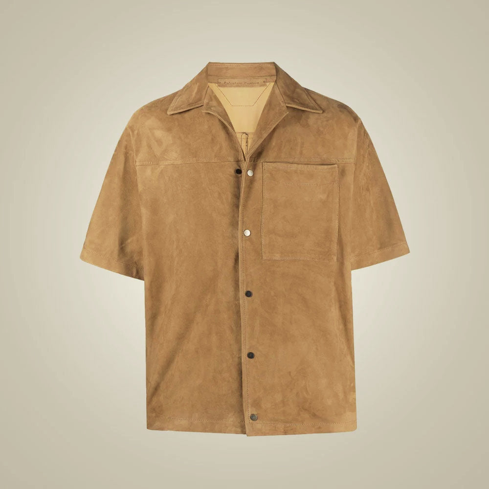 Front view of men’s camel-brown goatskin suede overshirt with open point collar, button closure and chest pocket